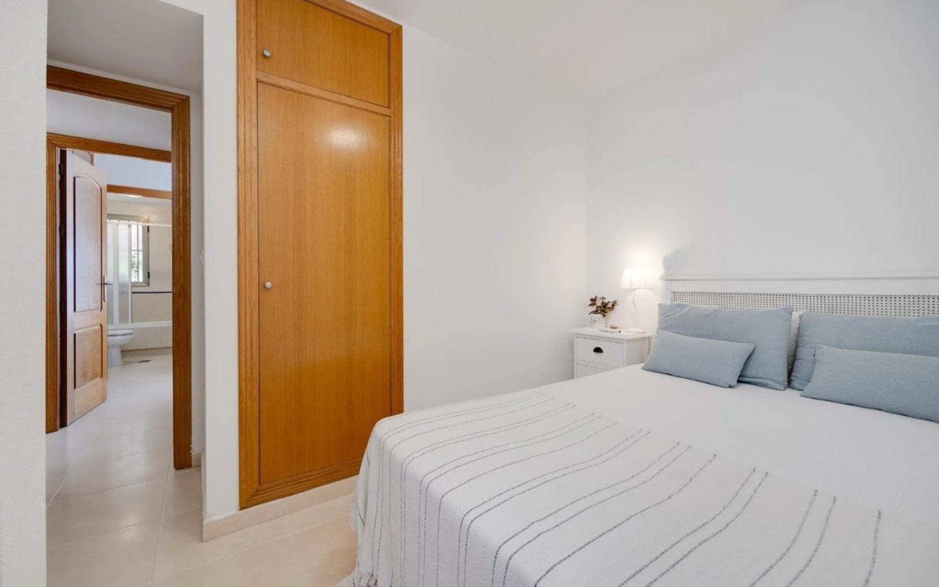 Resale - Apartment - Torrevieja - Torrevieja Centro