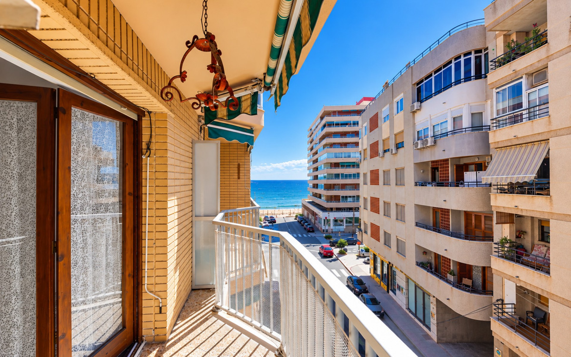 Resale - Apartment - Torrevieja - Torrevieja Centro