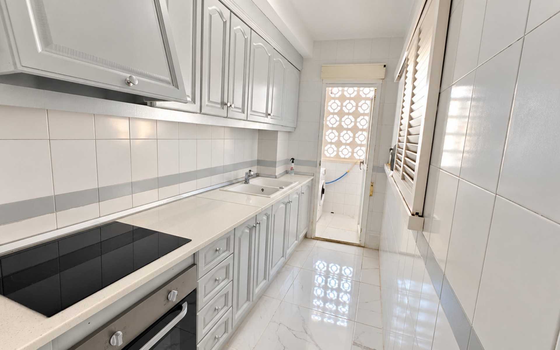 Resale - Apartment - Torrevieja - Torrevieja Centro