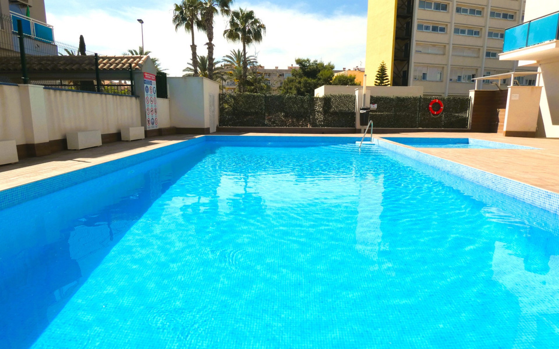 Resale - Apartment - Torrevieja - Torrevieja Centro