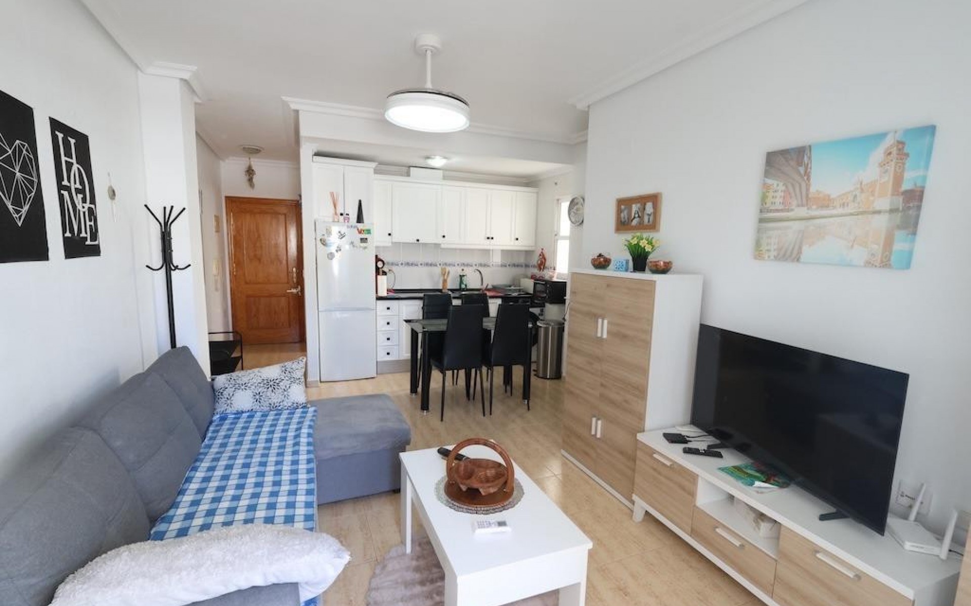 Resale - Apartment - Torrevieja - Torrevieja Centro