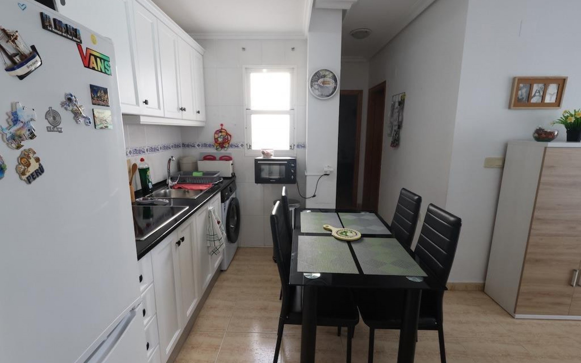 Resale - Apartment - Torrevieja - Torrevieja Centro