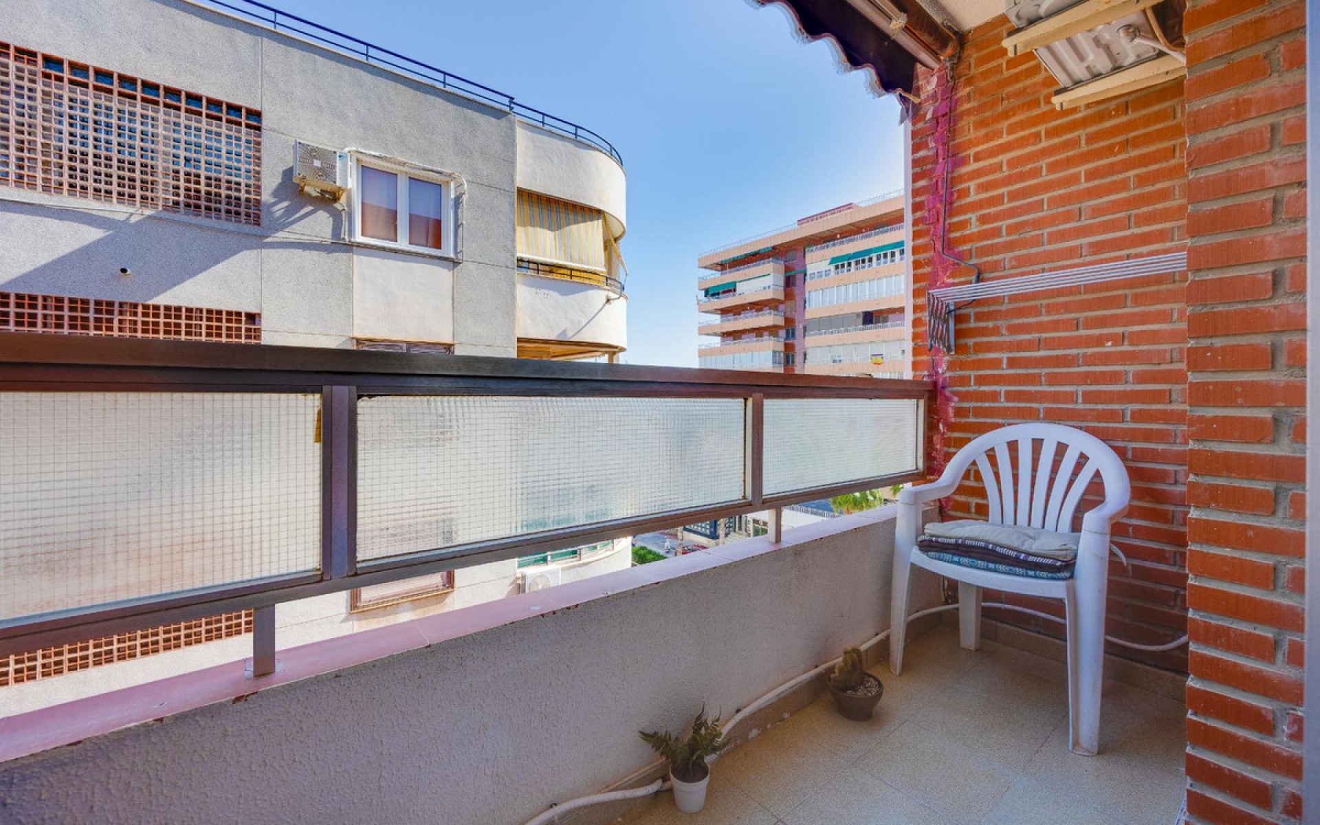 Resale - Apartment - Torrevieja - Torrevieja Centro