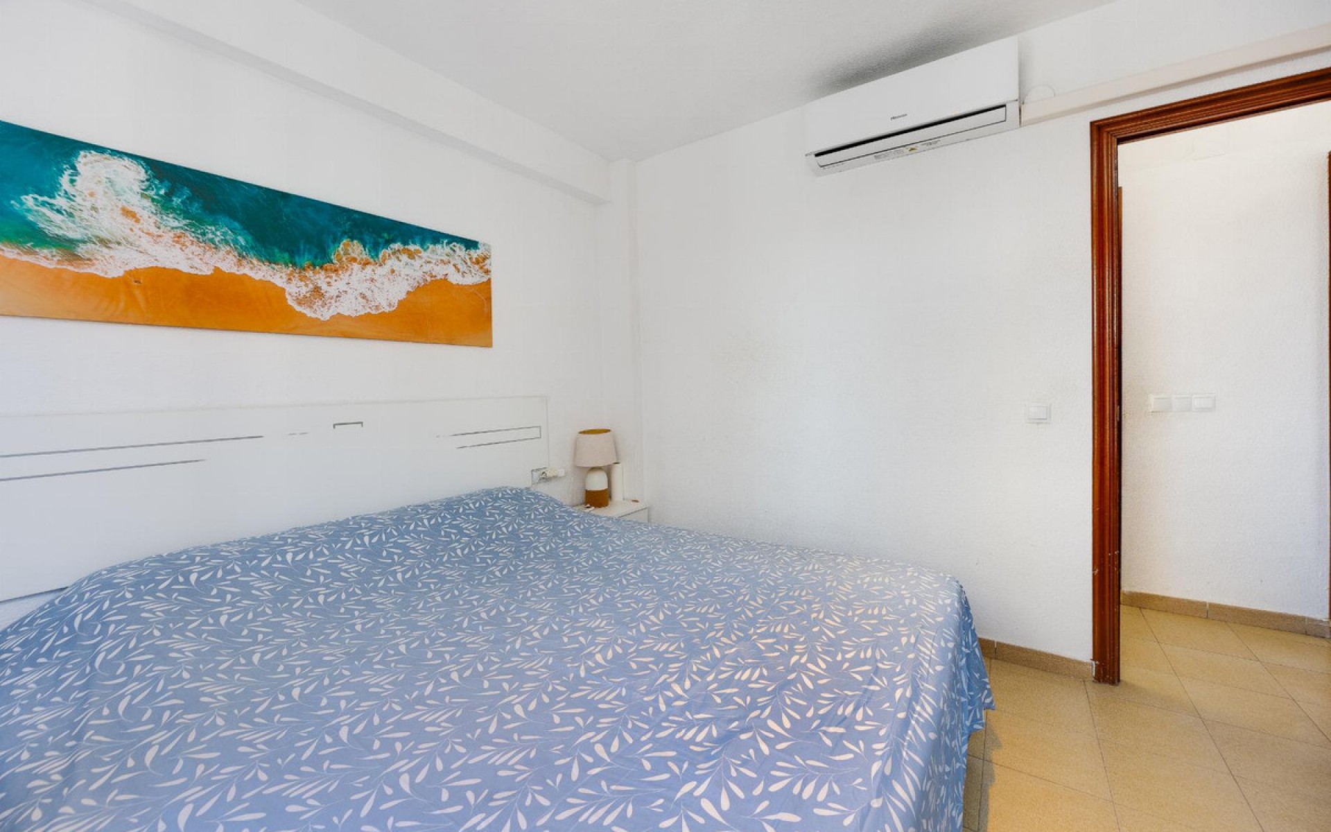Resale - Apartment - Torrevieja - Torrevieja Centro
