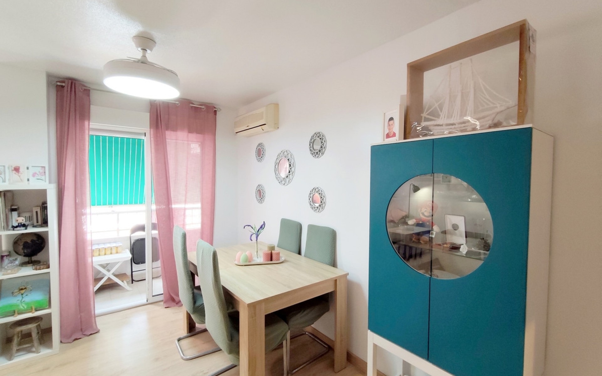 Resale - Apartment - Torrevieja - Torrevieja Centro