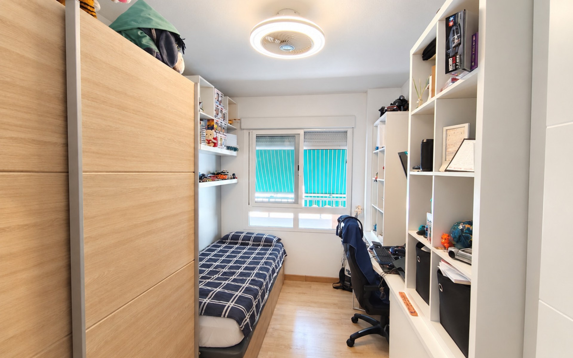 Resale - Apartment - Torrevieja - Torrevieja Centro