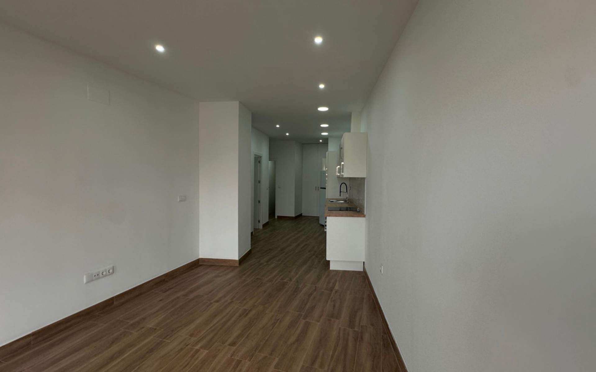 Resale - Apartment - Torrevieja - Torrevieja Centro