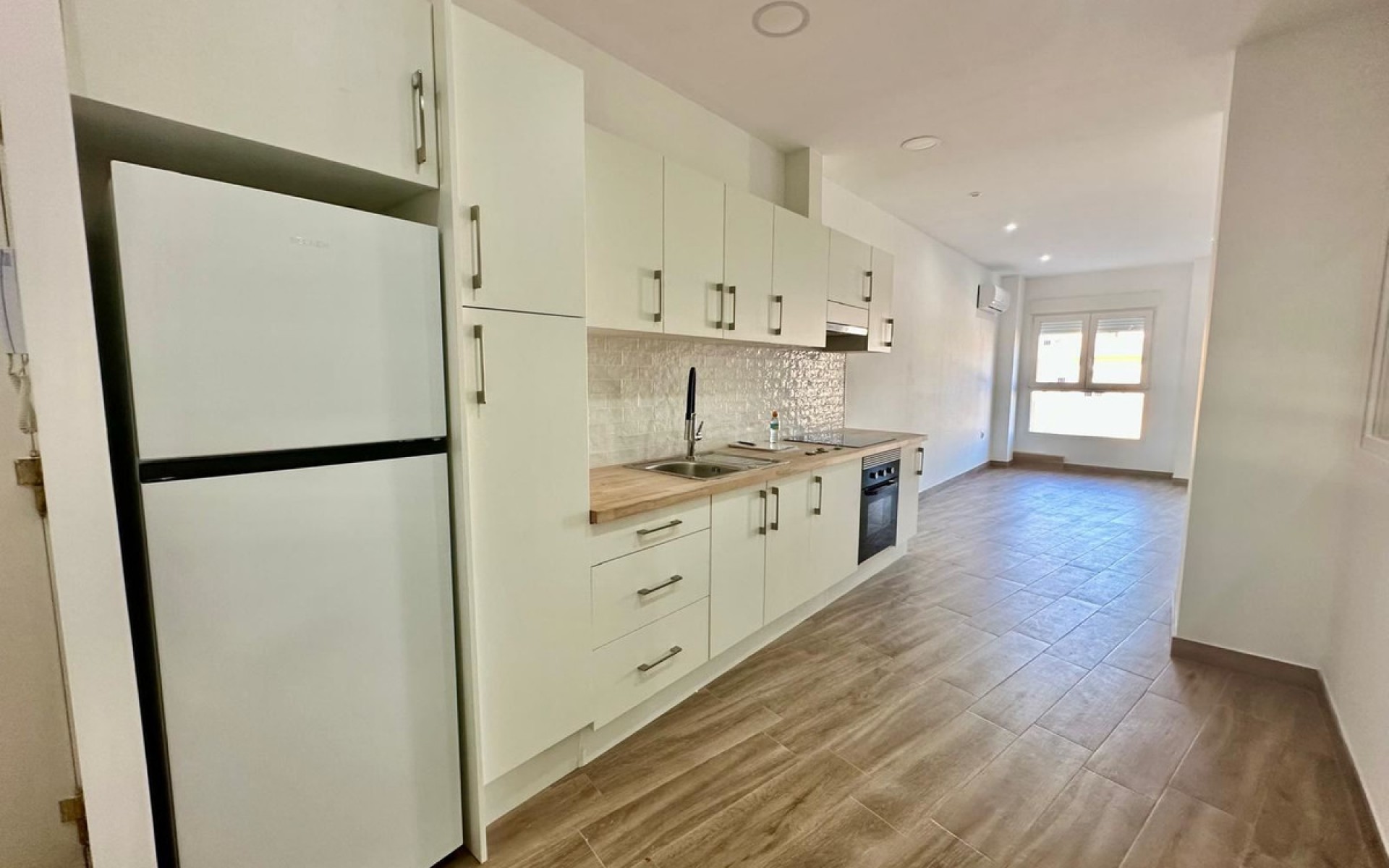 Resale - Apartment - Torrevieja - Torrevieja Centro