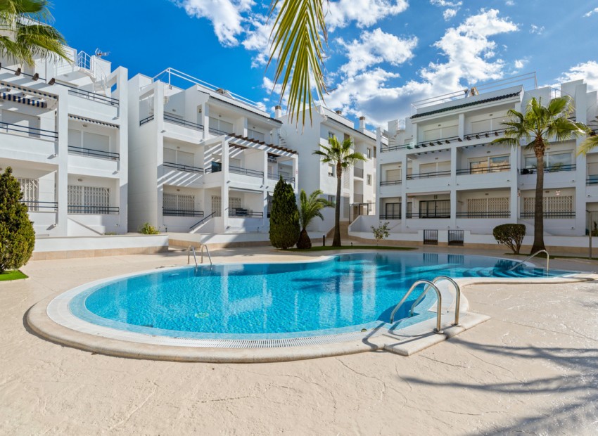 Resale - Apartment - Torrevieja - Torrevieja Centro