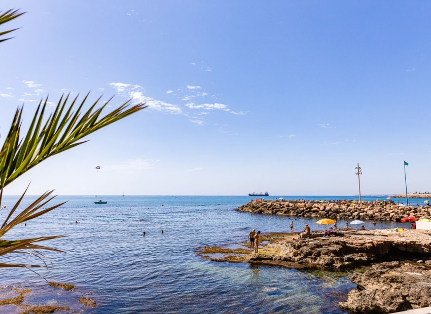 Resale - Apartment - Torrevieja - Torrevieja Centro