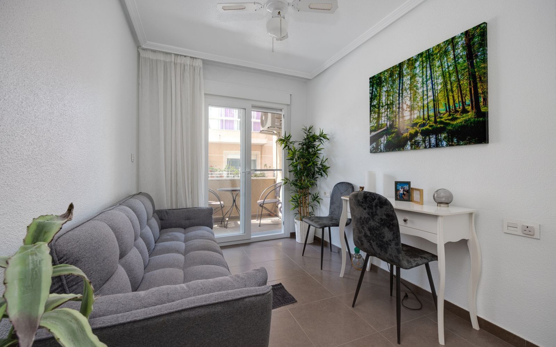 Resale - Apartment - Torrevieja - Torrevieja Centro