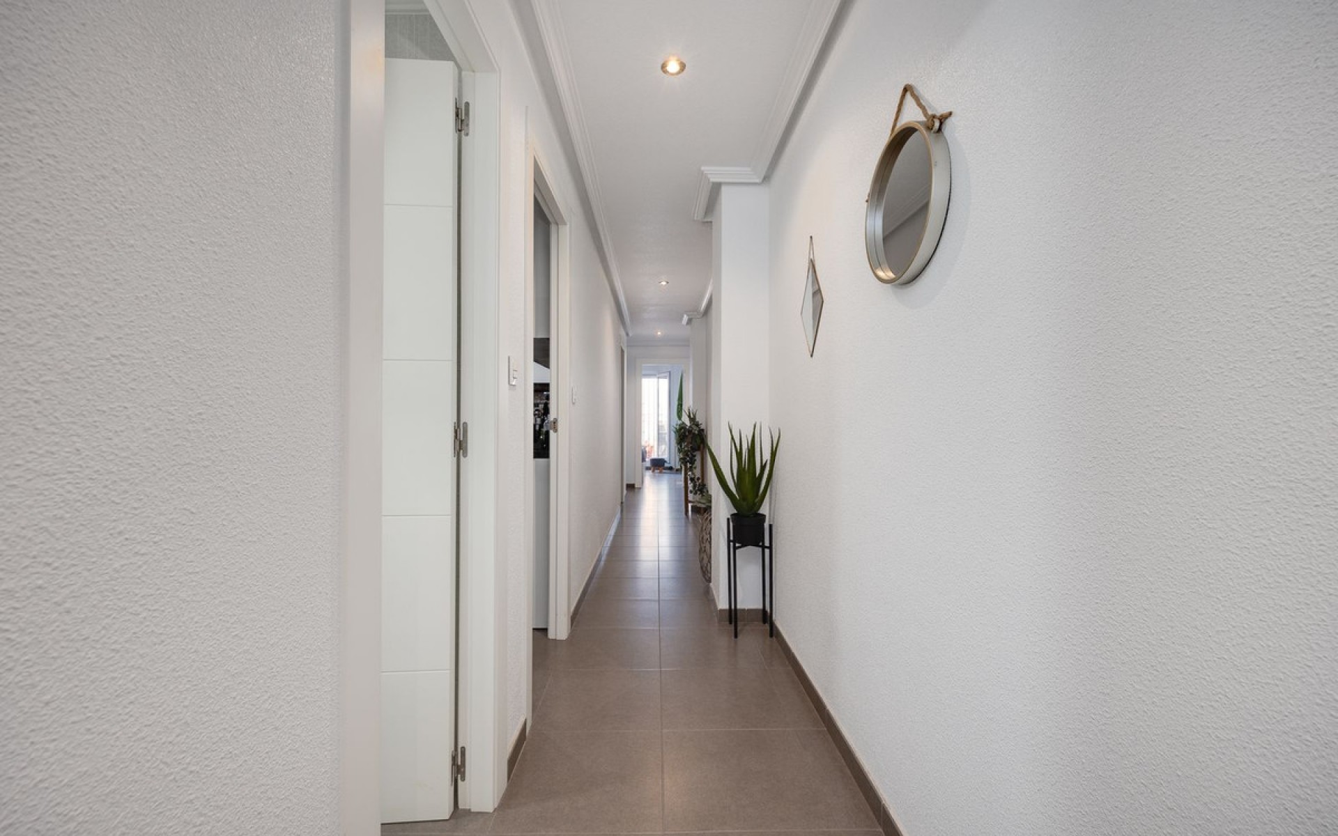Resale - Apartment - Torrevieja - Torrevieja Centro