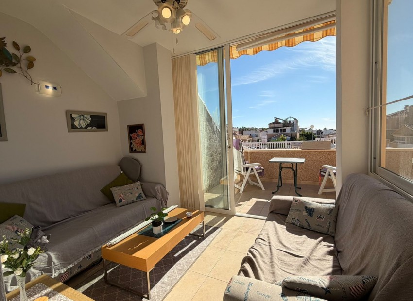 Resale - Apartment - Torrevieja - Torrevieja Centro
