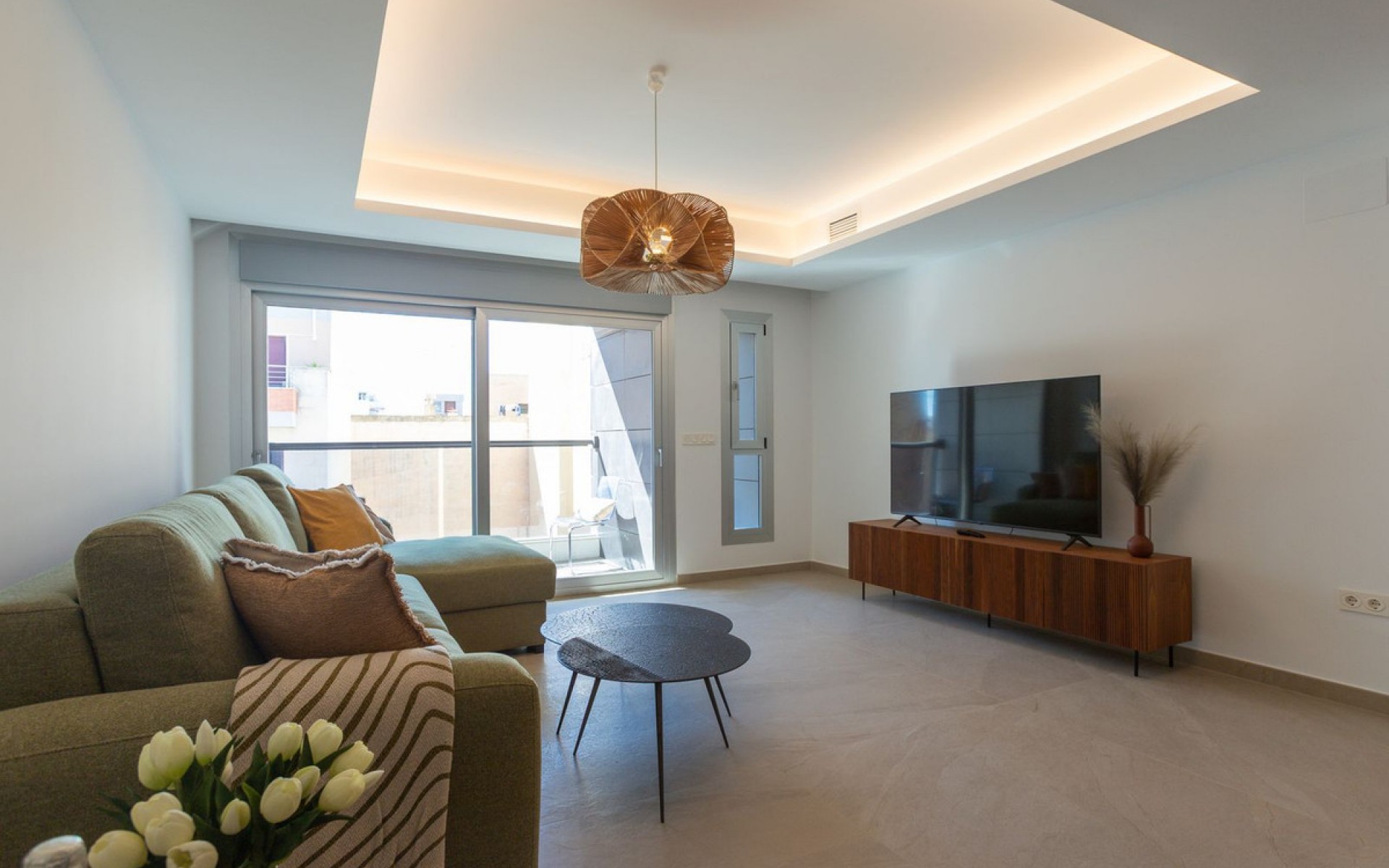 Resale - Apartment - Torrevieja - Torrevieja Centro