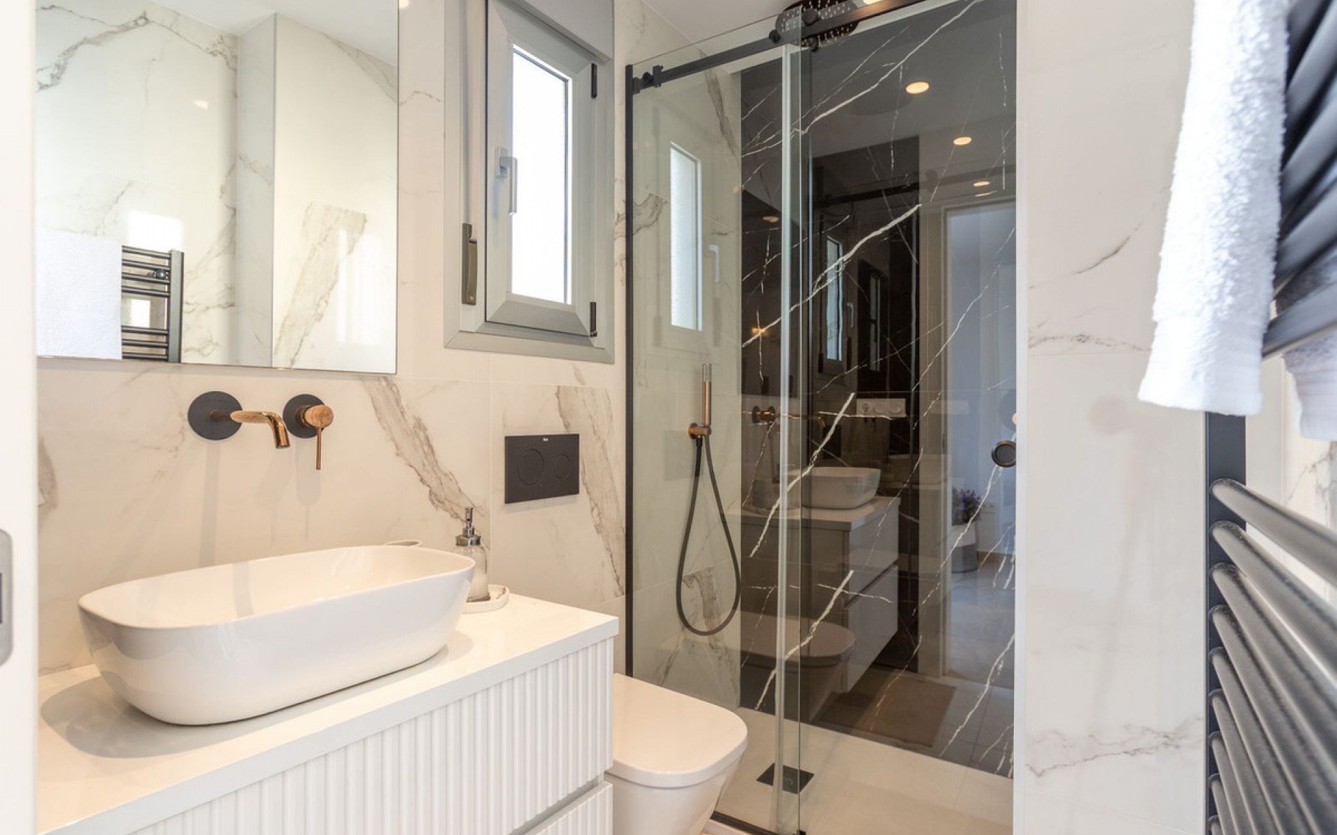 Resale - Apartment - Torrevieja - Torrevieja Centro