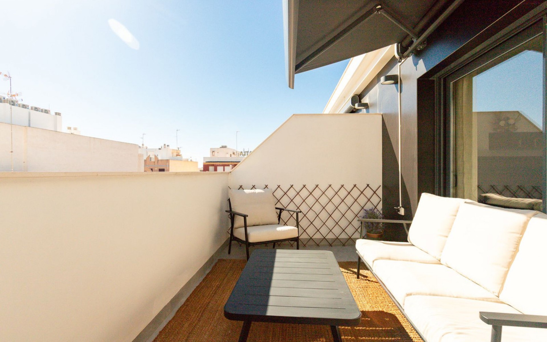 Resale - Apartment - Torrevieja - Torrevieja Centro