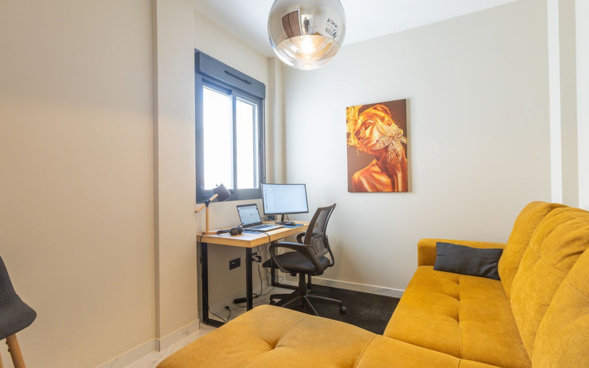 Resale - Apartment - Torrevieja - Torrevieja Centro