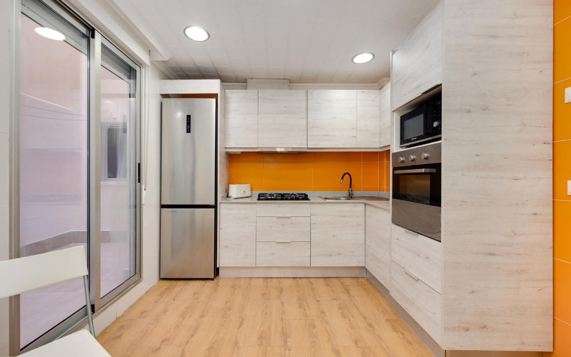 Resale - Apartment - Torrevieja - Torrevieja Centro