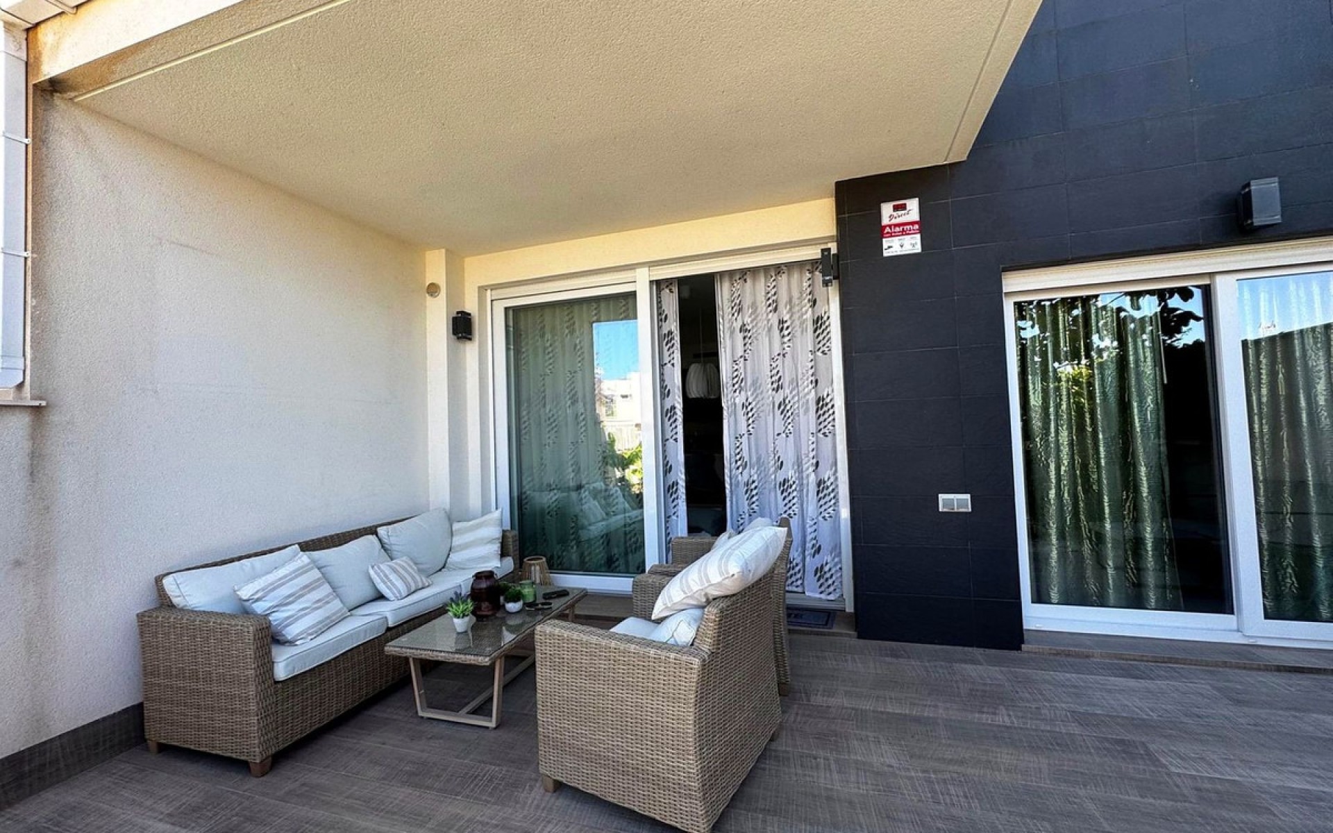 Resale - Apartment - Torrevieja - Torrevieja Centro
