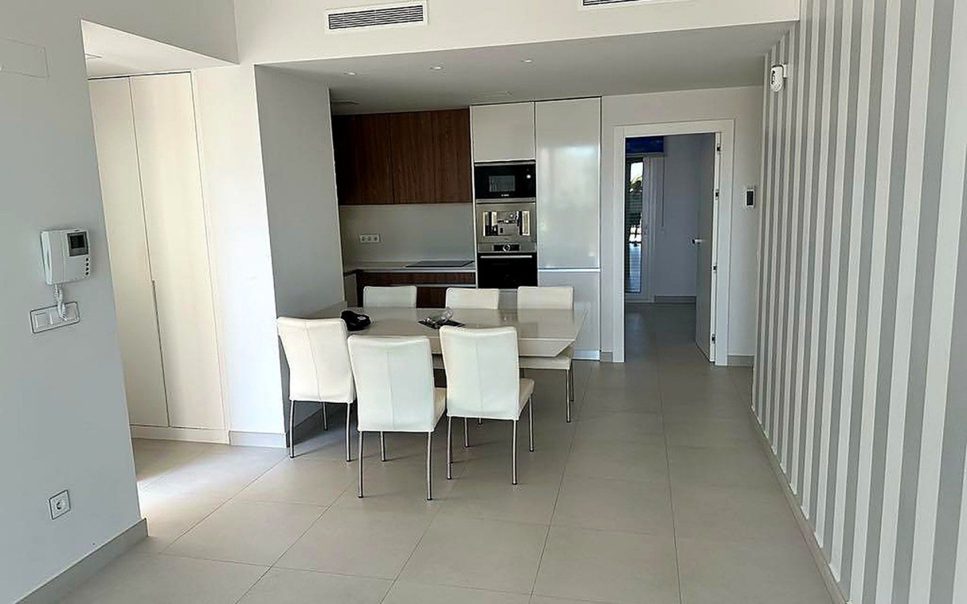 Resale - Apartment - Torrevieja - Torrevieja Centro