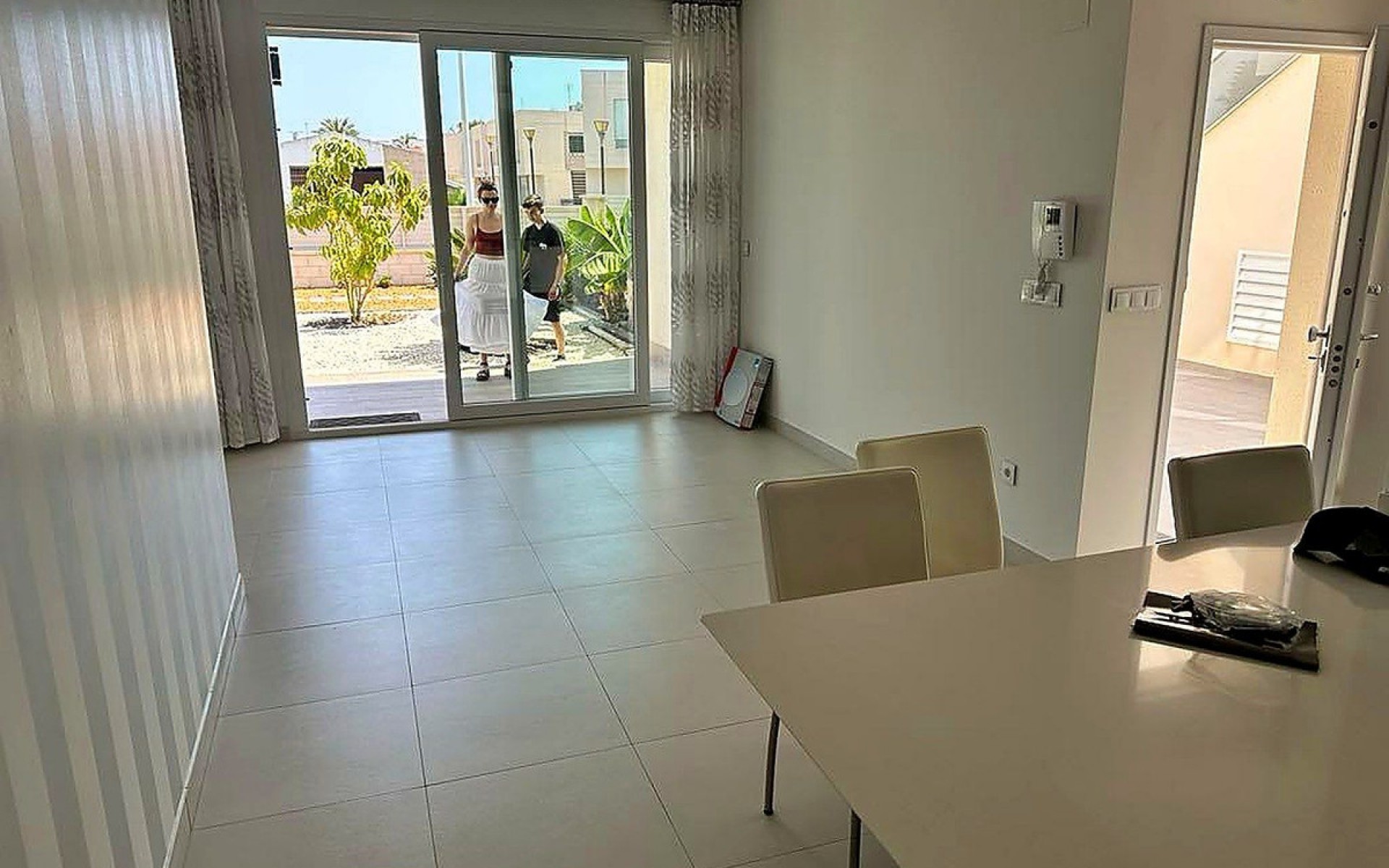 Resale - Apartment - Torrevieja - Torrevieja Centro