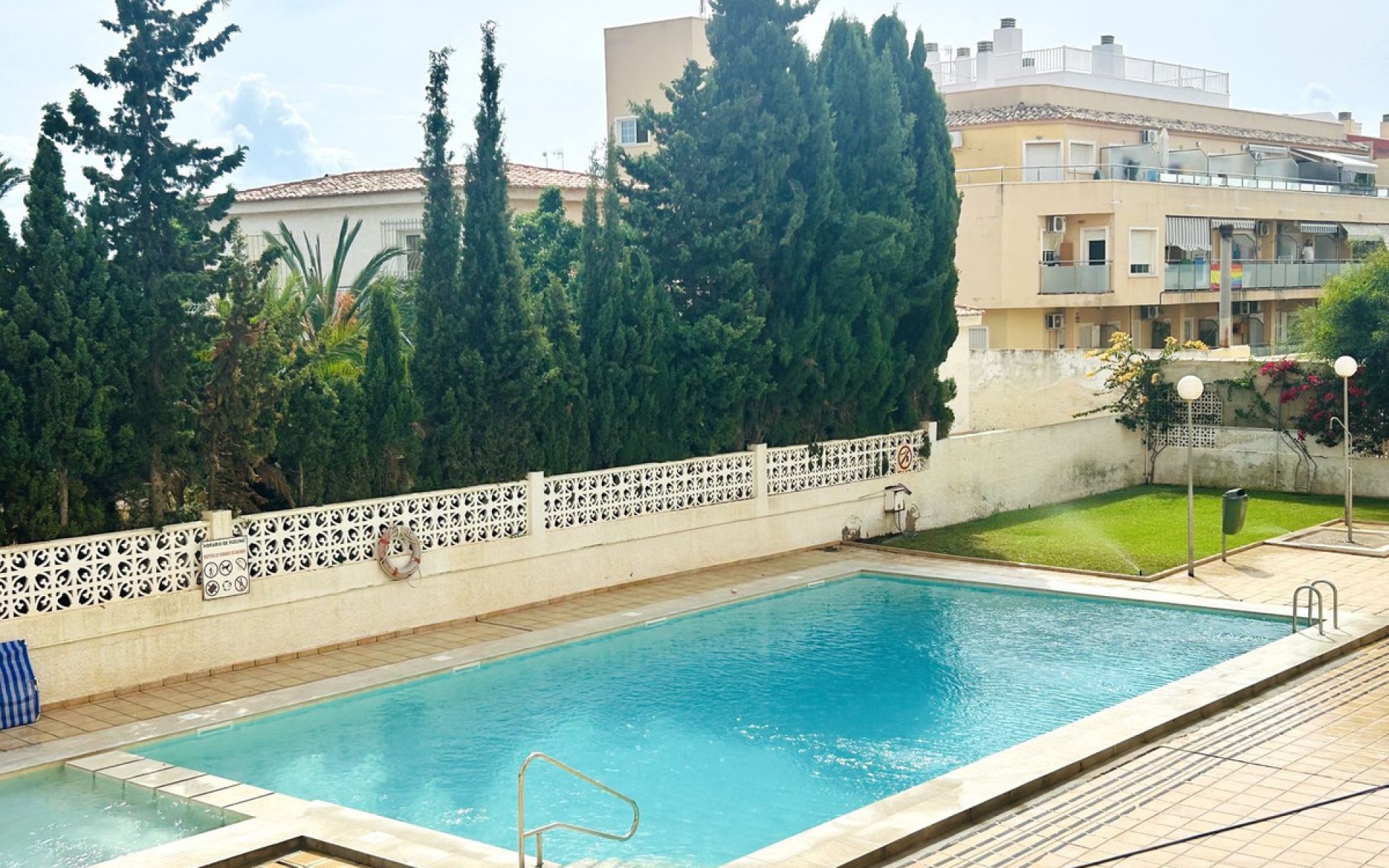 Resale - Apartment - Torrevieja - Torrevieja Centro