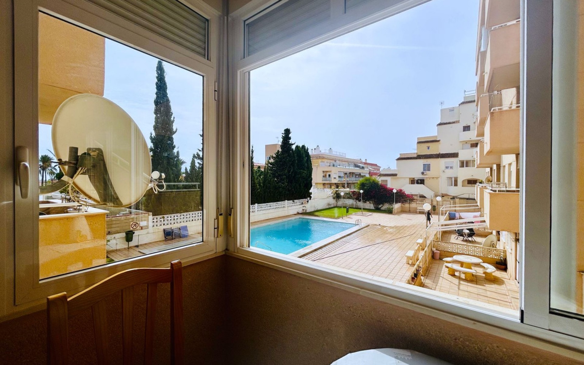 Resale - Apartment - Torrevieja - Torrevieja Centro