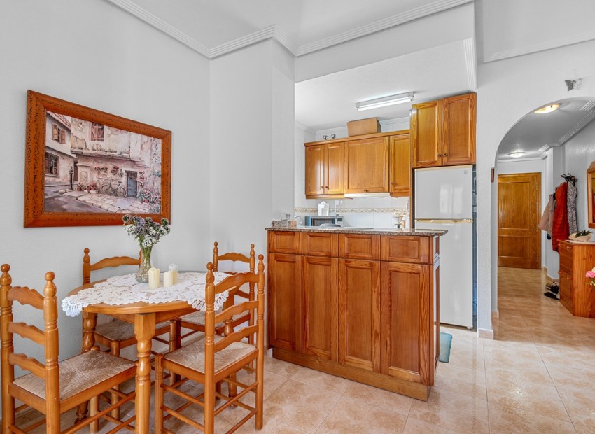 Resale - Apartment - Torrevieja - Torrevieja Centro