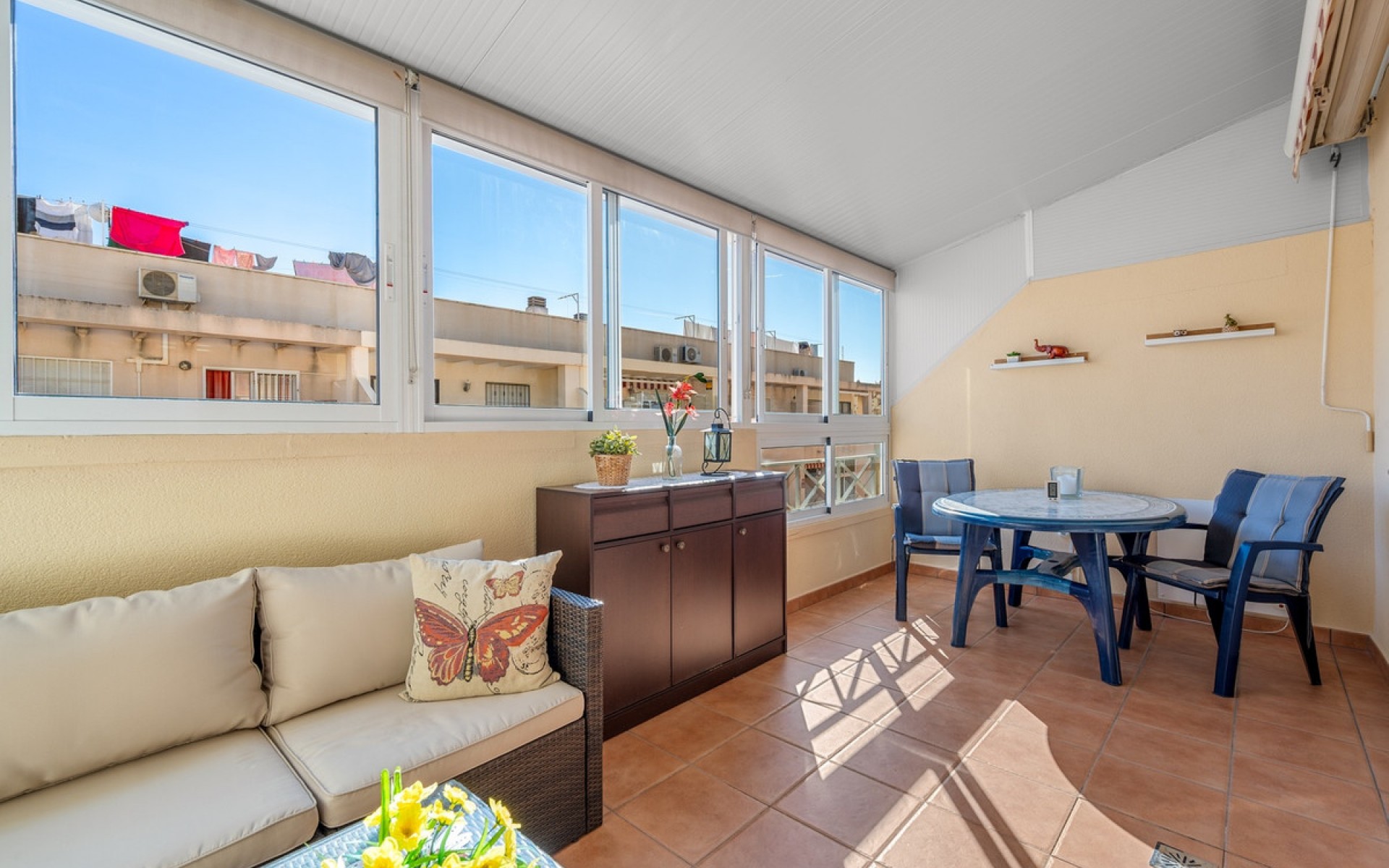 Resale - Apartment - Torrevieja - Torrevieja Centro