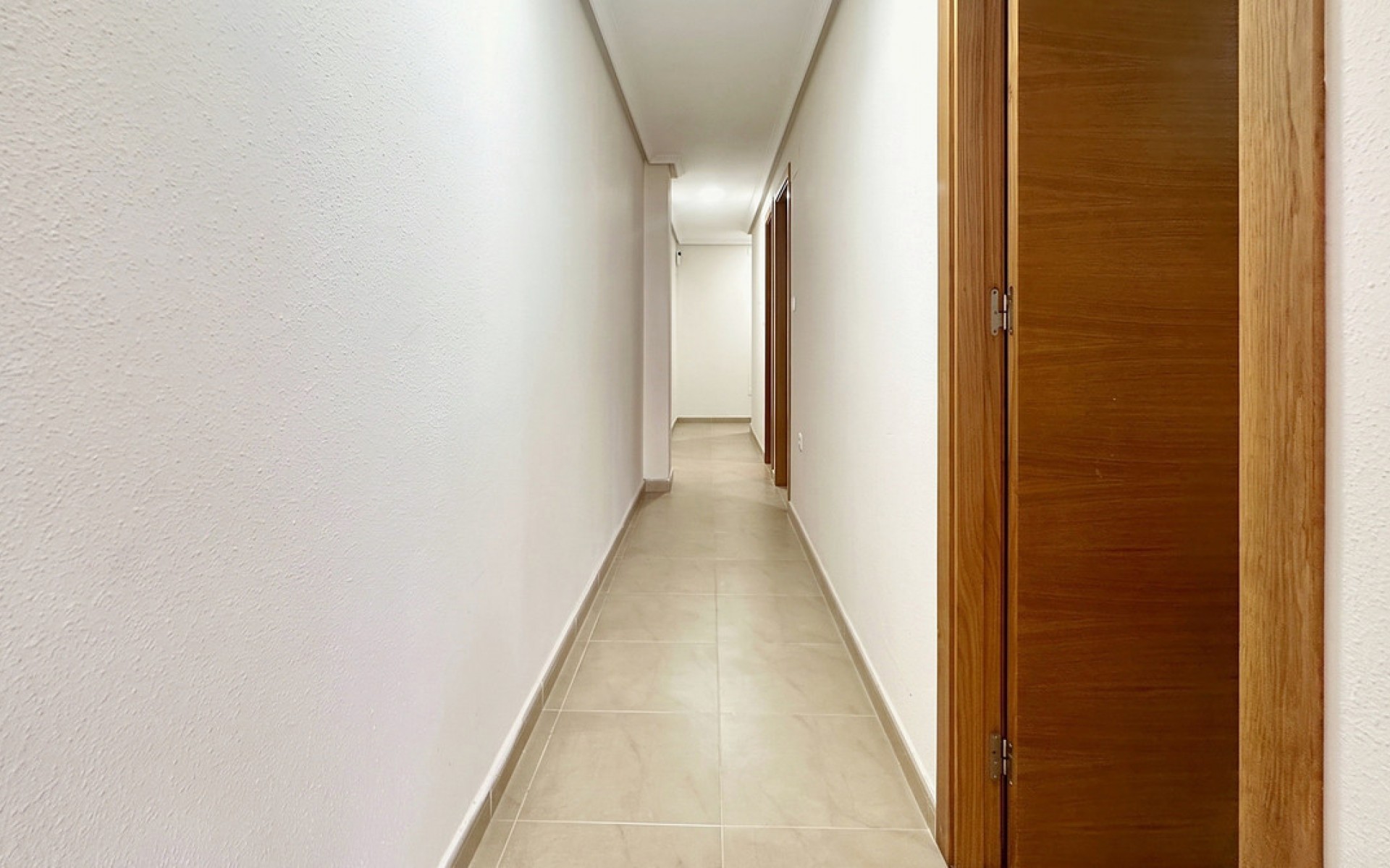 Resale - Apartment - Torrevieja - Torrevieja Centro