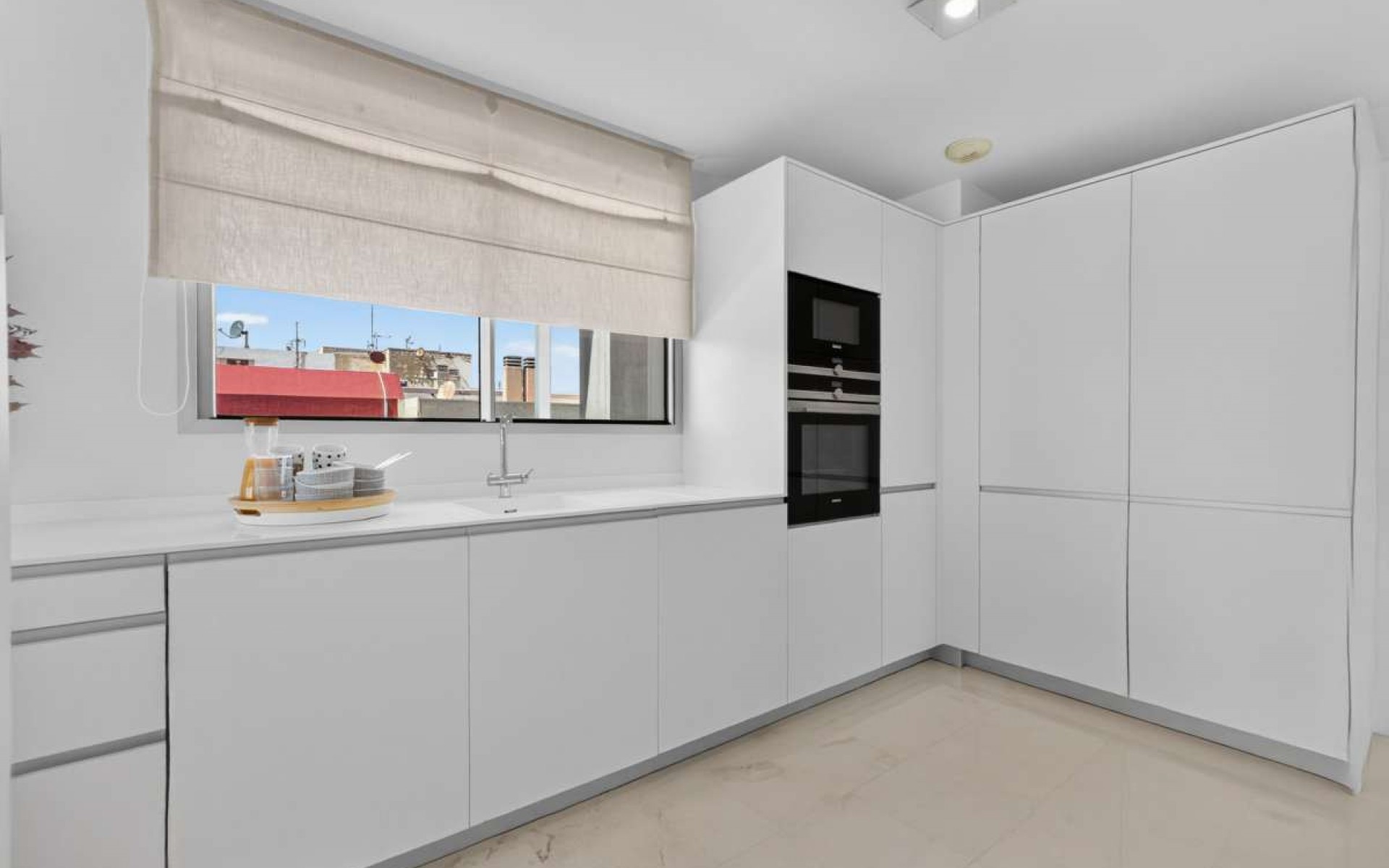 Resale - Apartment - Torrevieja - Torrevieja Centro