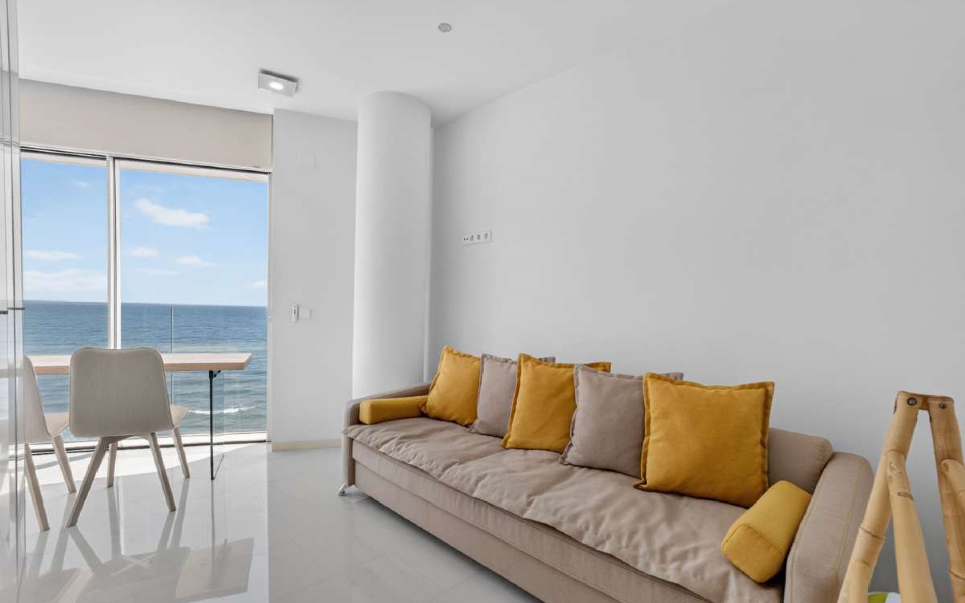 Resale - Apartment - Torrevieja - Torrevieja Centro