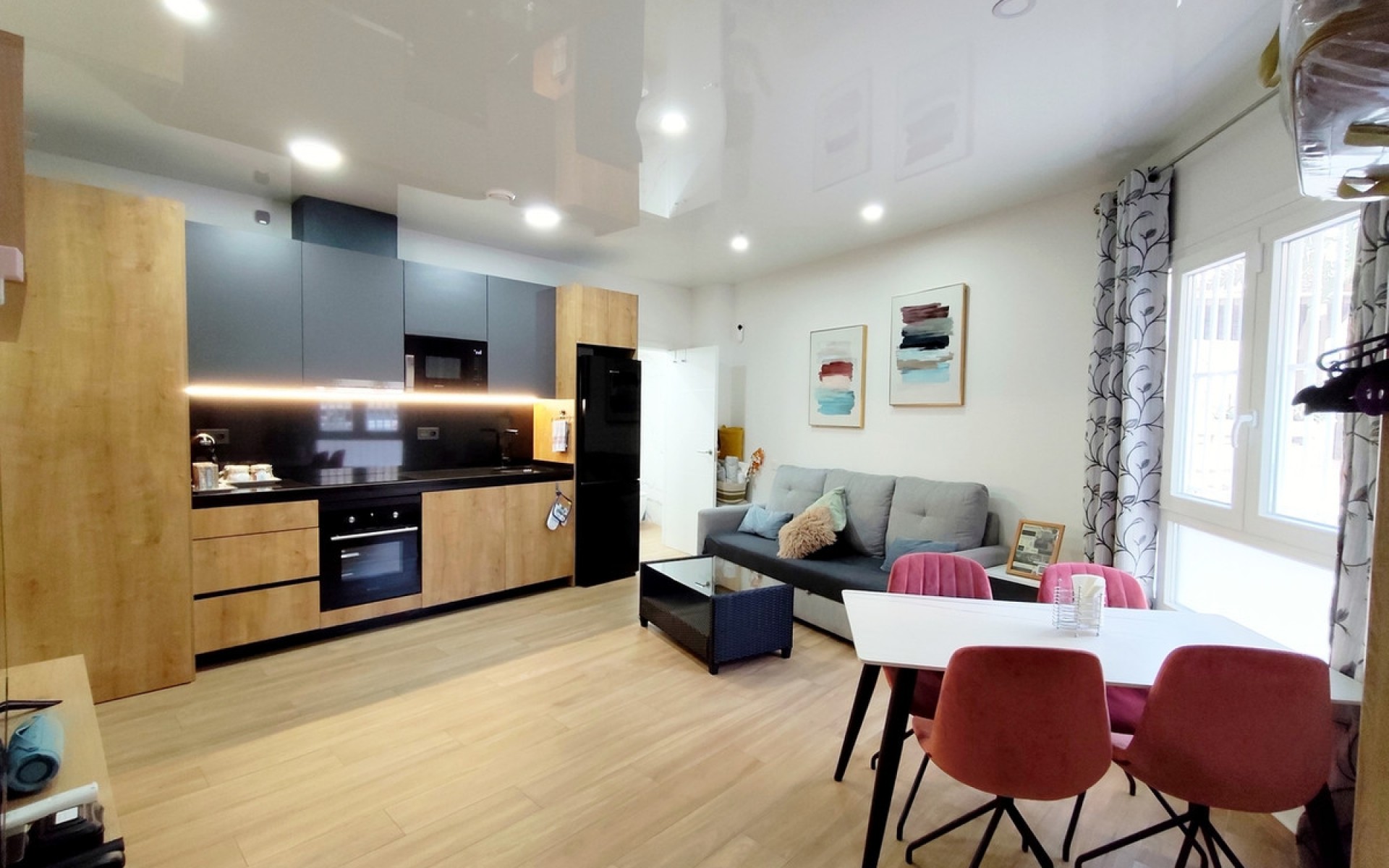 Resale - Apartment - Torrevieja - Torrevieja Centro