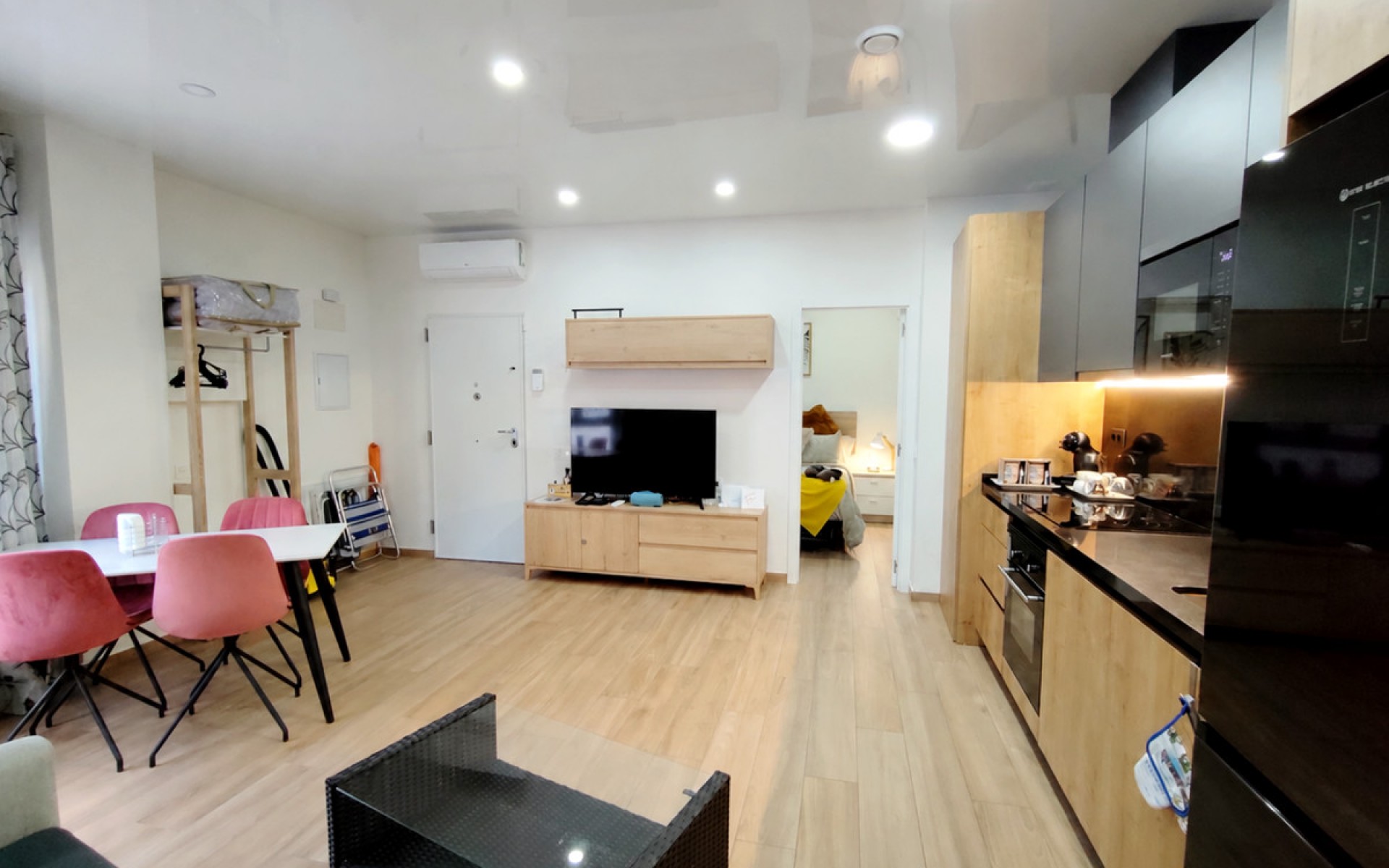 Resale - Apartment - Torrevieja - Torrevieja Centro