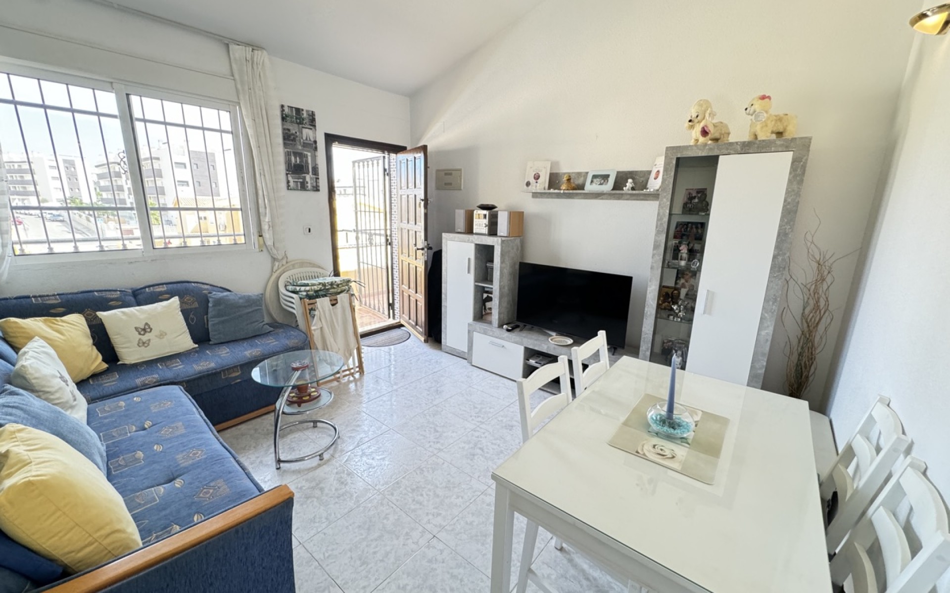 Resale - Apartment - Villamartin