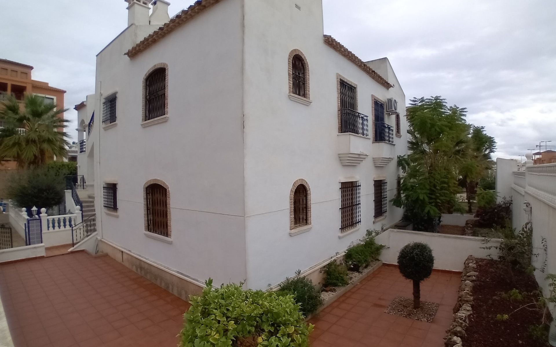 Resale - Apartment - Villamartin