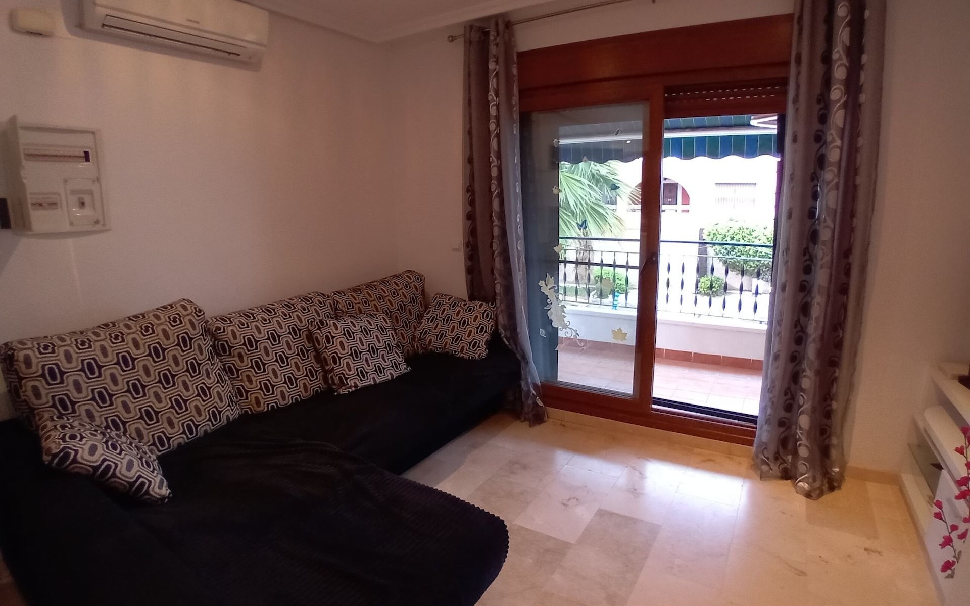 Resale - Apartment - Villamartin