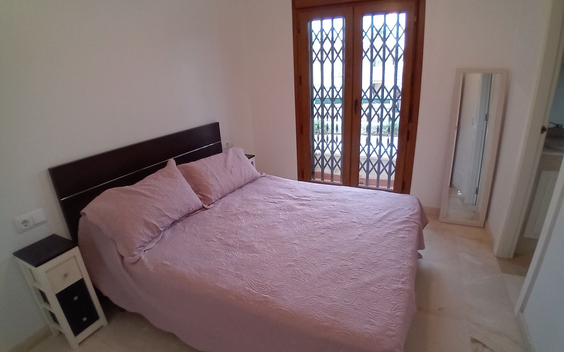 Resale - Apartment - Villamartin