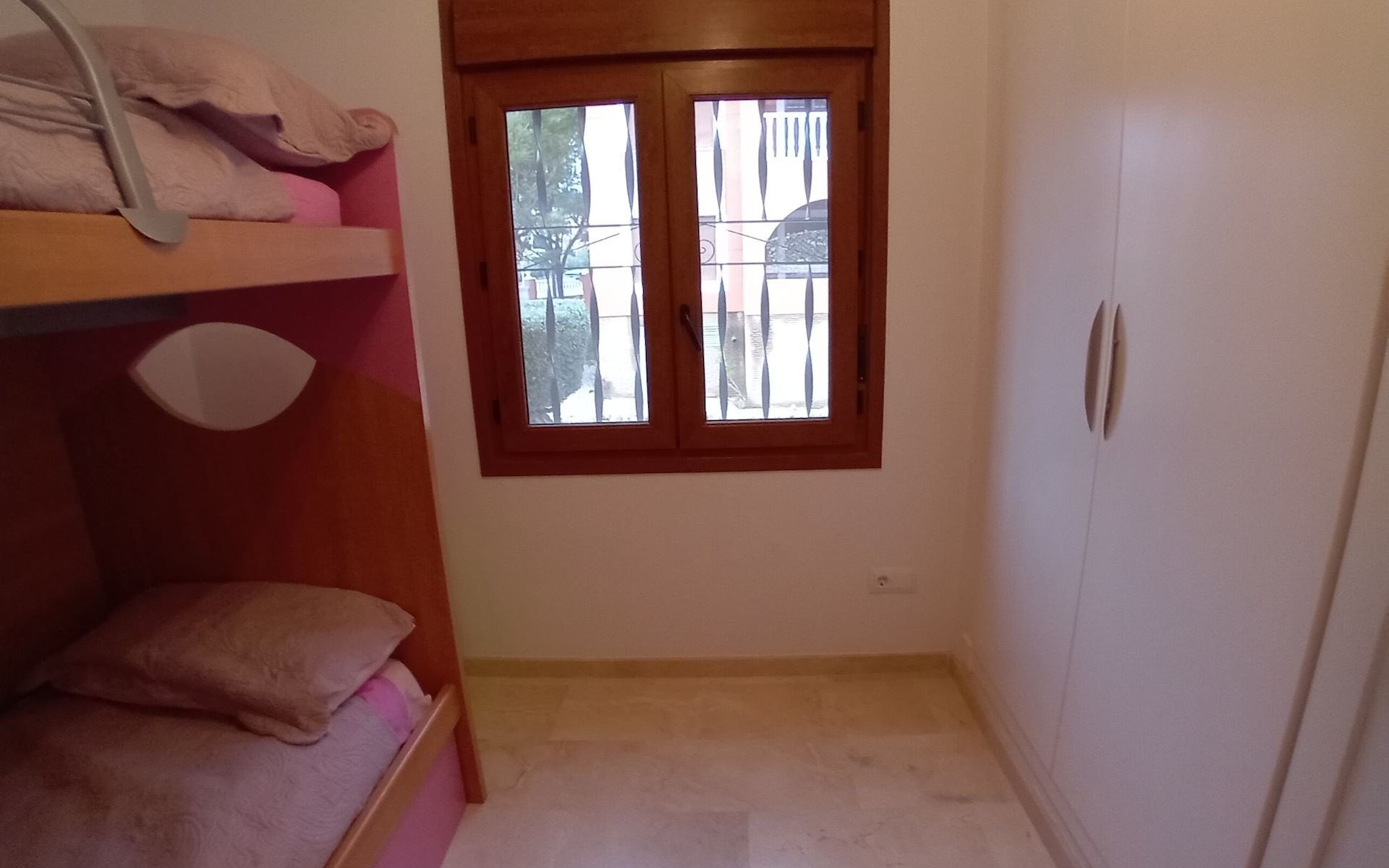 Resale - Apartment - Villamartin