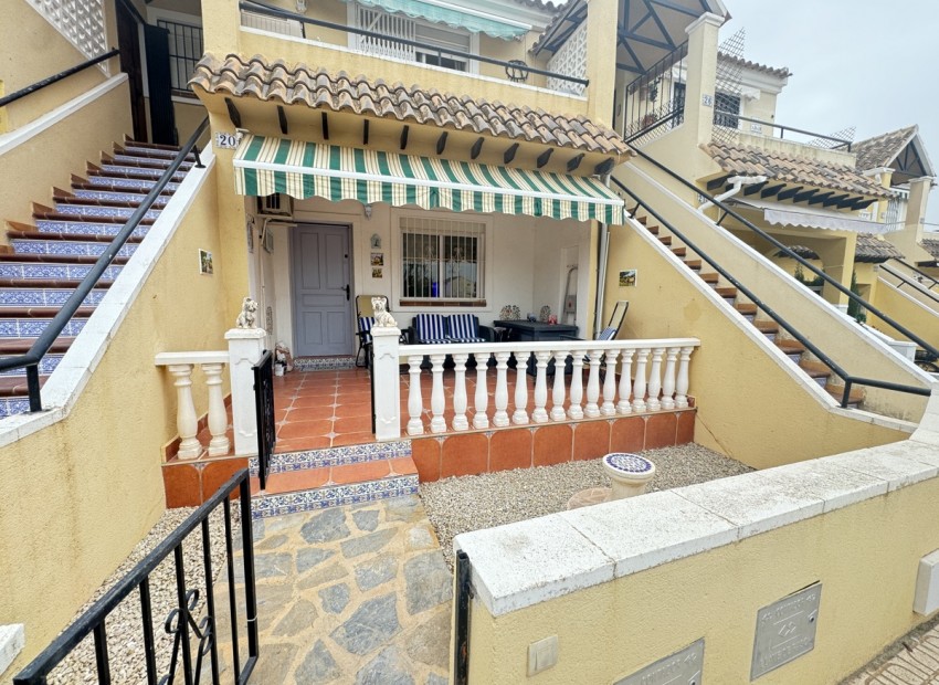 Resale - Apartment - Villamartin