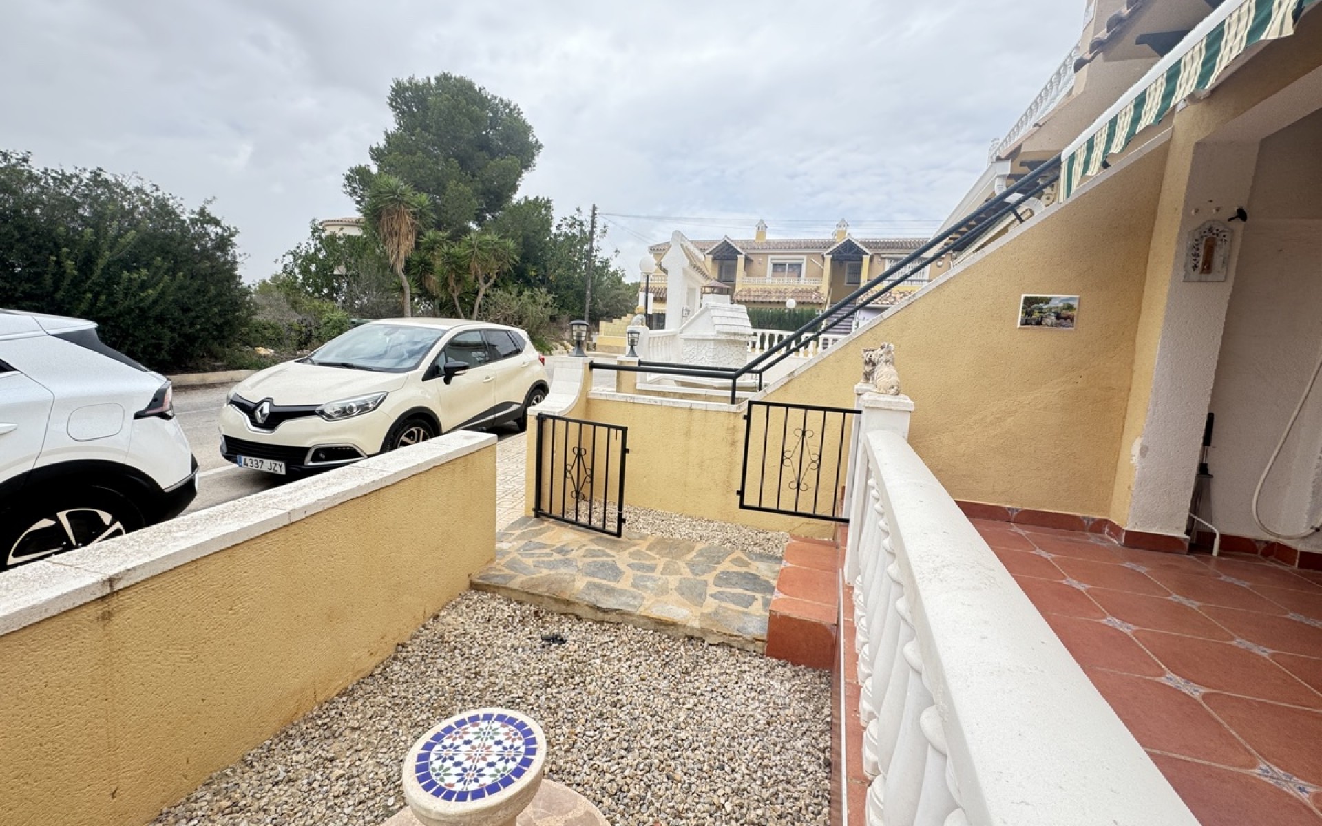 Resale - Apartment - Villamartin