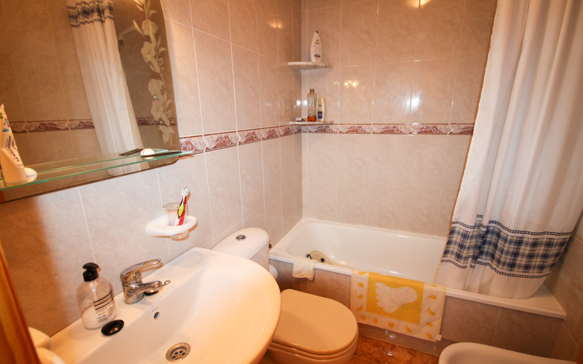 Resale - Apartment - Villamartin