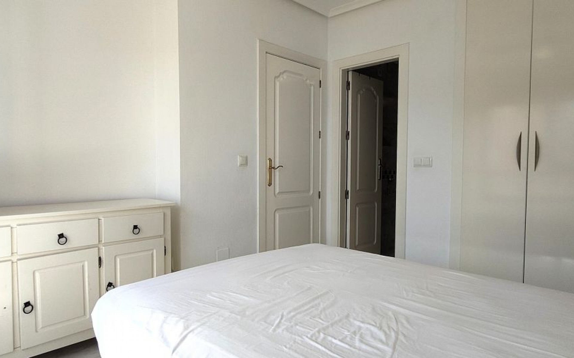 Resale - Apartment - Villamartin