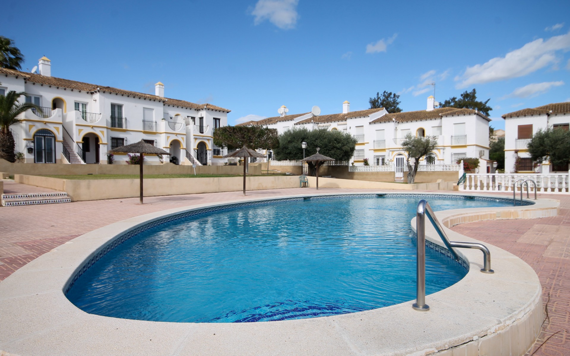 Resale - Apartment - Villamartin