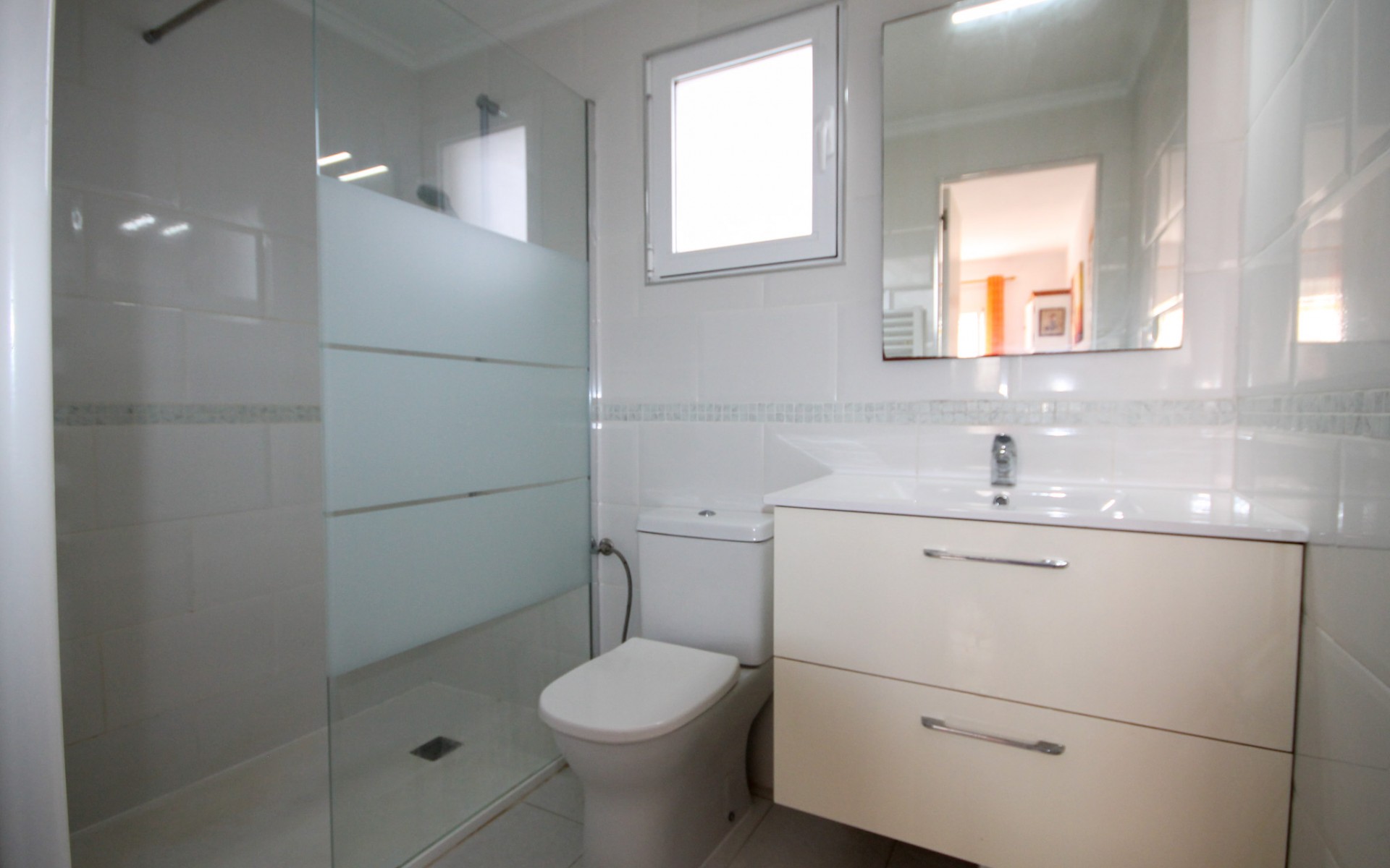 Resale - Apartment - Villamartin