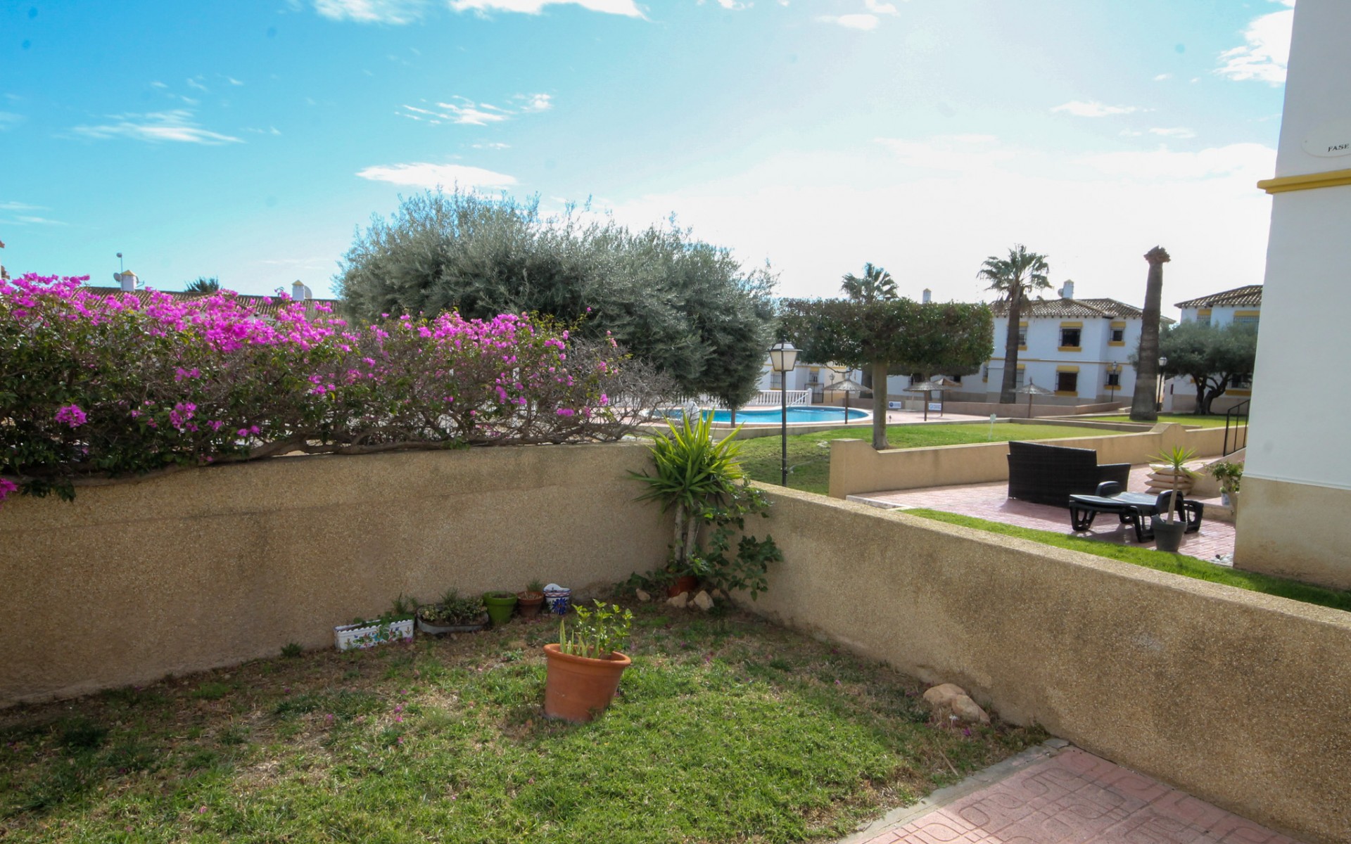 Resale - Apartment - Villamartin