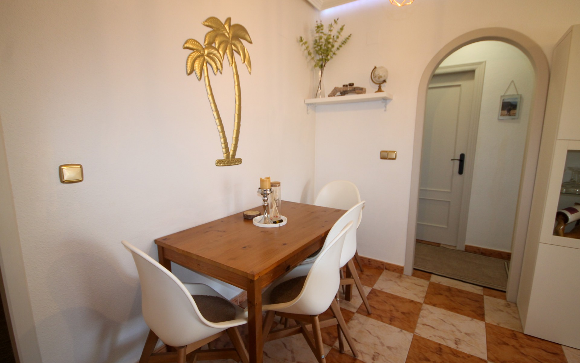Resale - Apartment - Villamartin