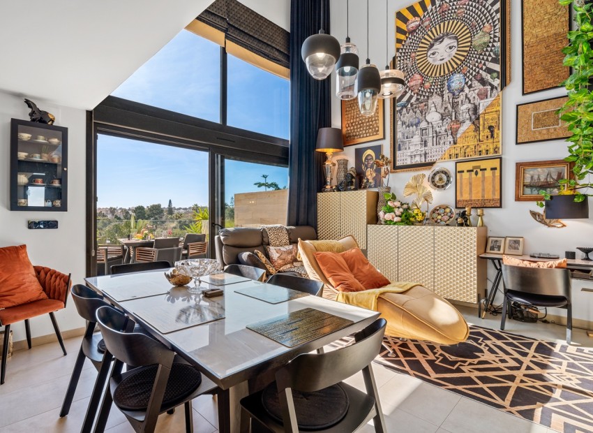 Resale - Apartment - Villamartin