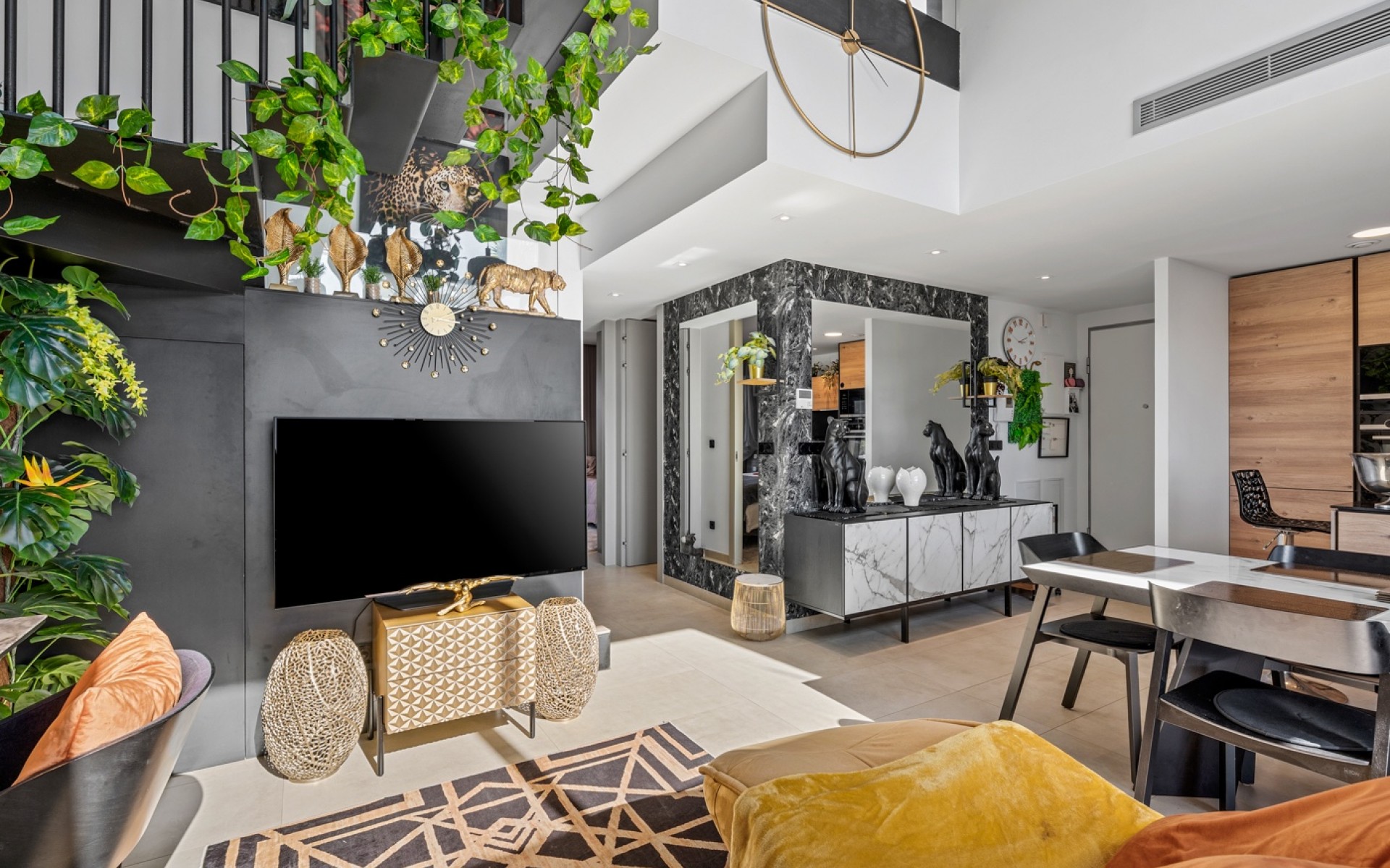 Resale - Apartment - Villamartin