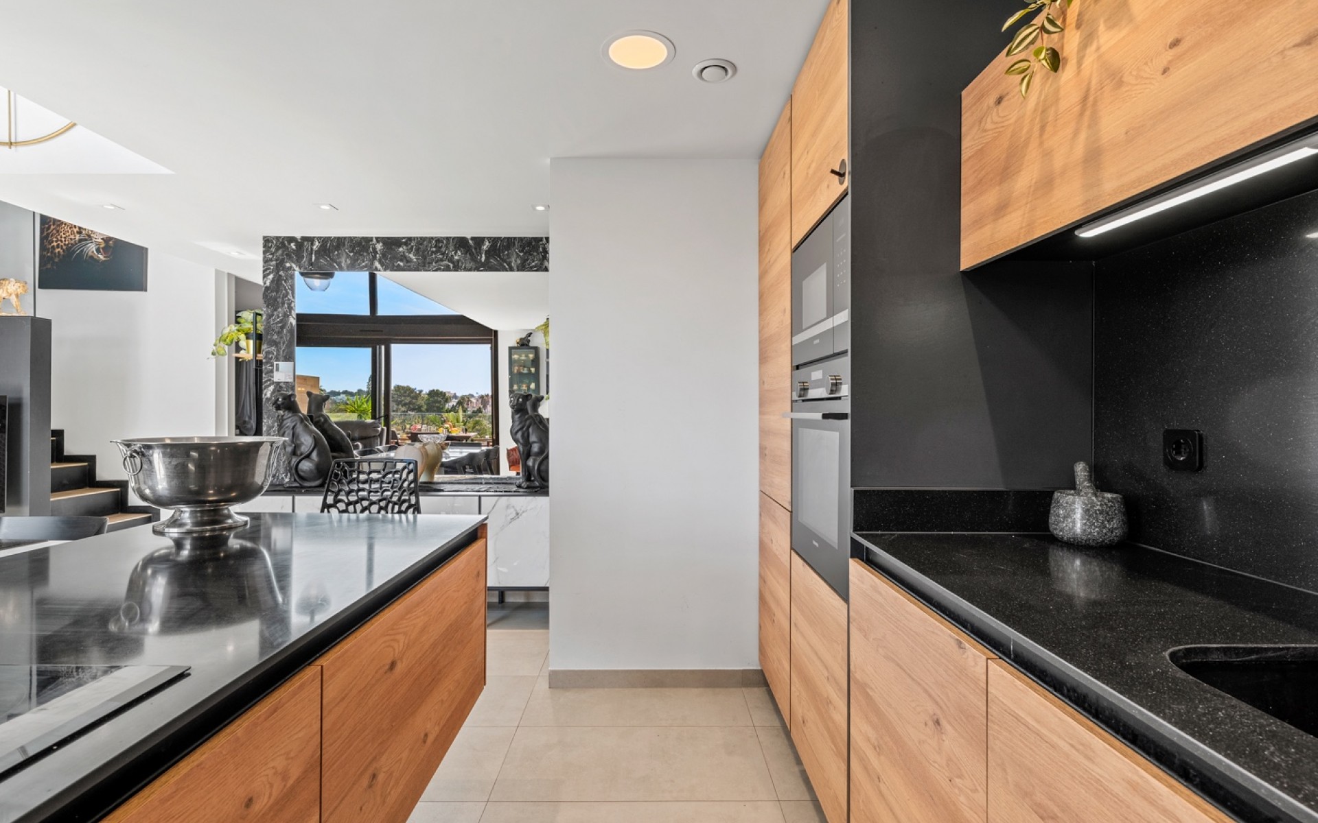 Resale - Apartment - Villamartin